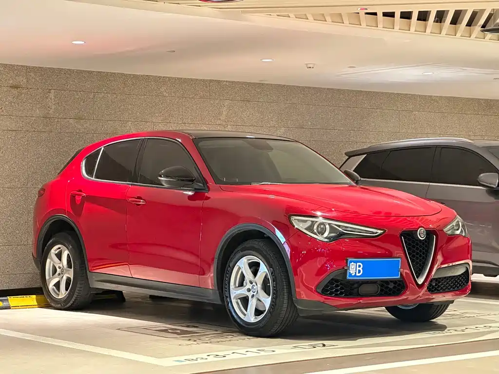 Alfa Romeo Stelvio 2017 — фото 3