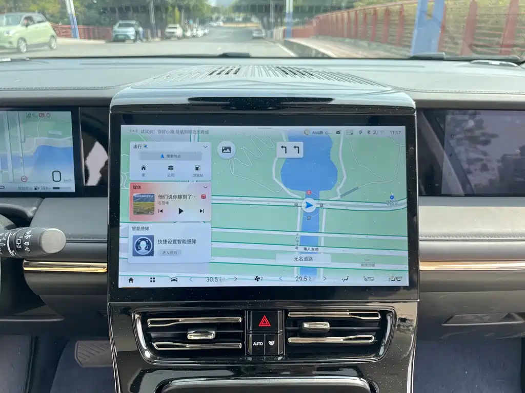 GAC Motor Trumpchi E9 2023 — фото 15