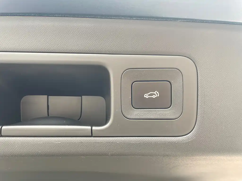GAC Motor Trumpchi E9 2023 — фото 25
