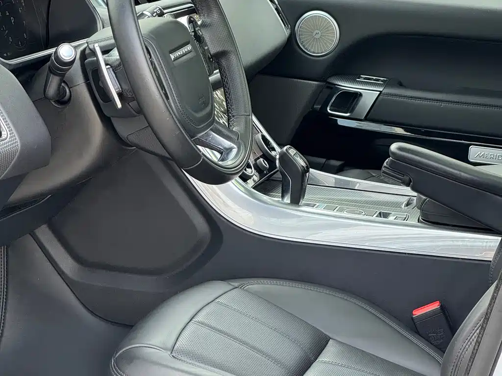 Land Rover Range Rover Sport 2018 — фото 11
