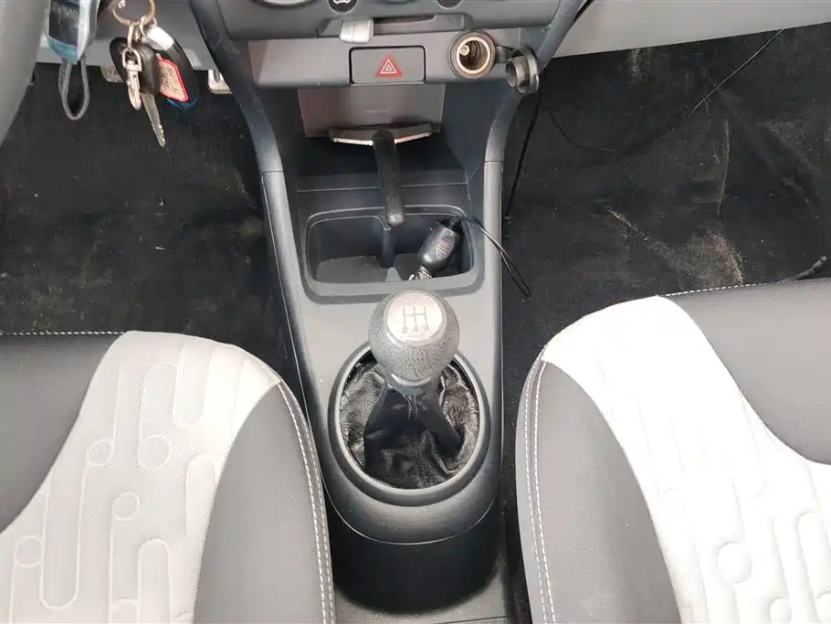 Suzuki Alto 2015 — фото 16
