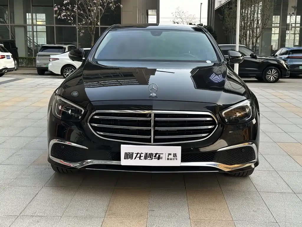 Mercedes-Benz E-Class 2023 — фото 4