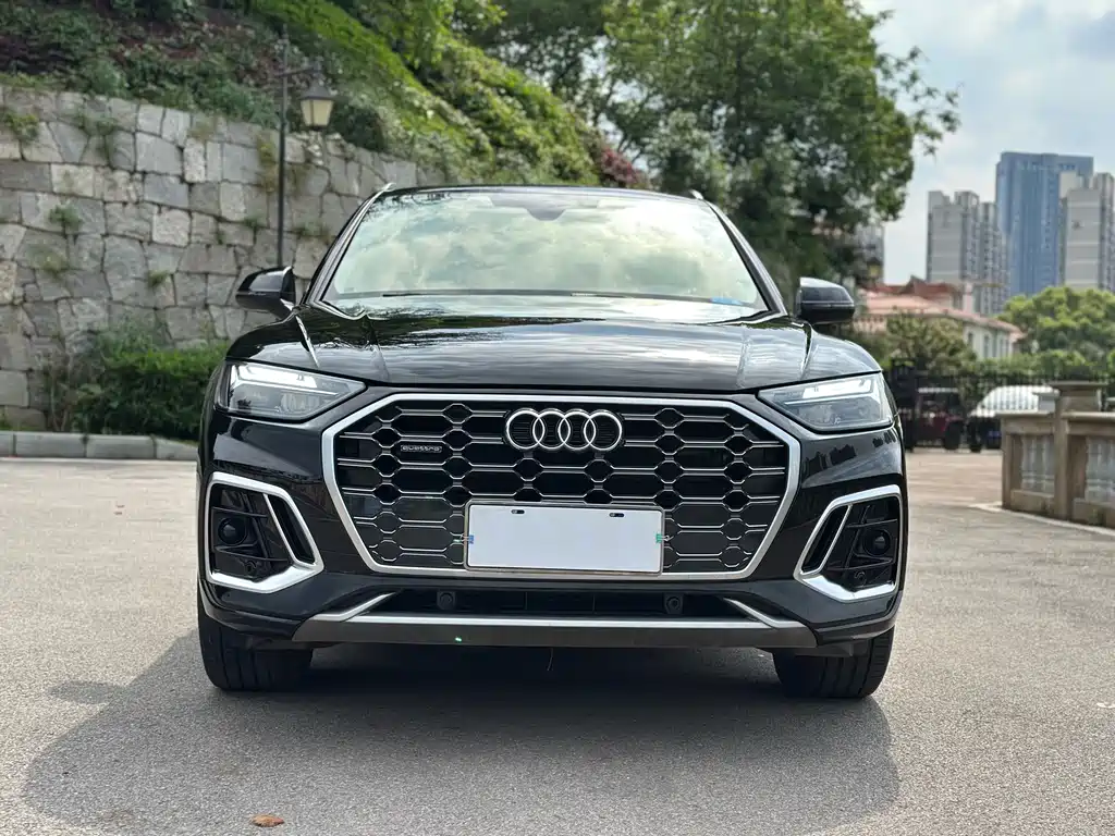 Audi Q5L 2022 — фото 2