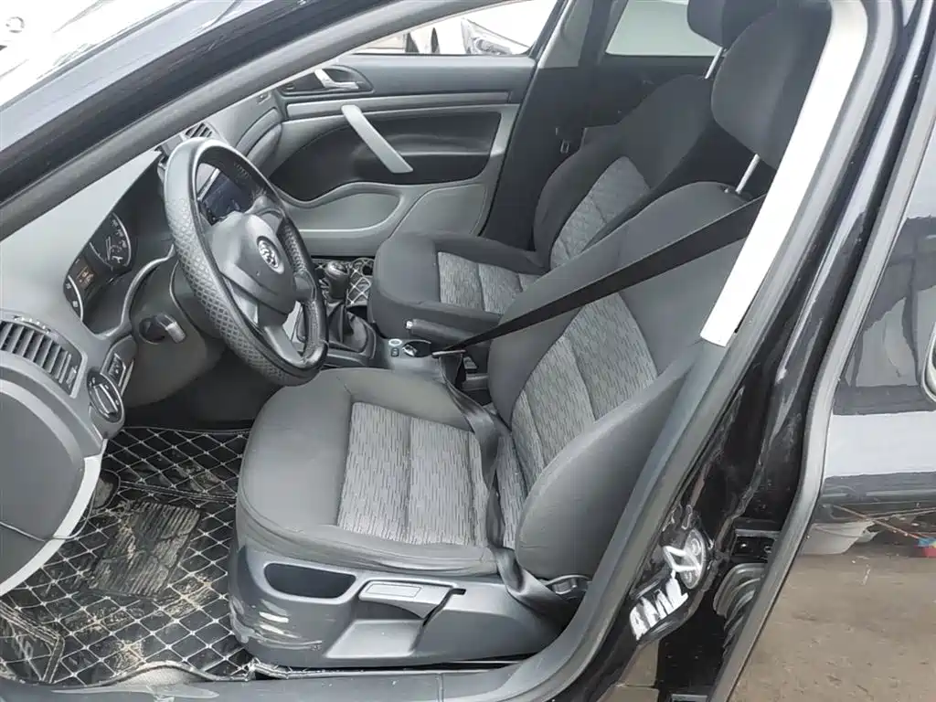 Skoda Octavia 2015 — фото 15