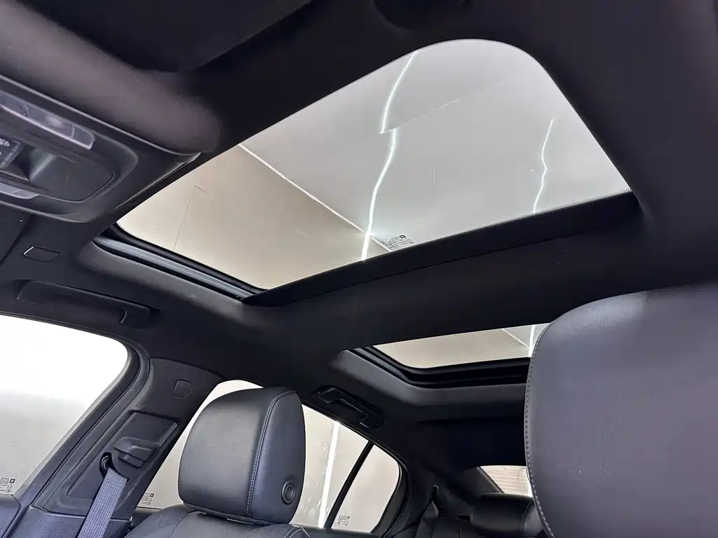 Cadillac CT5 2022 — фото 14