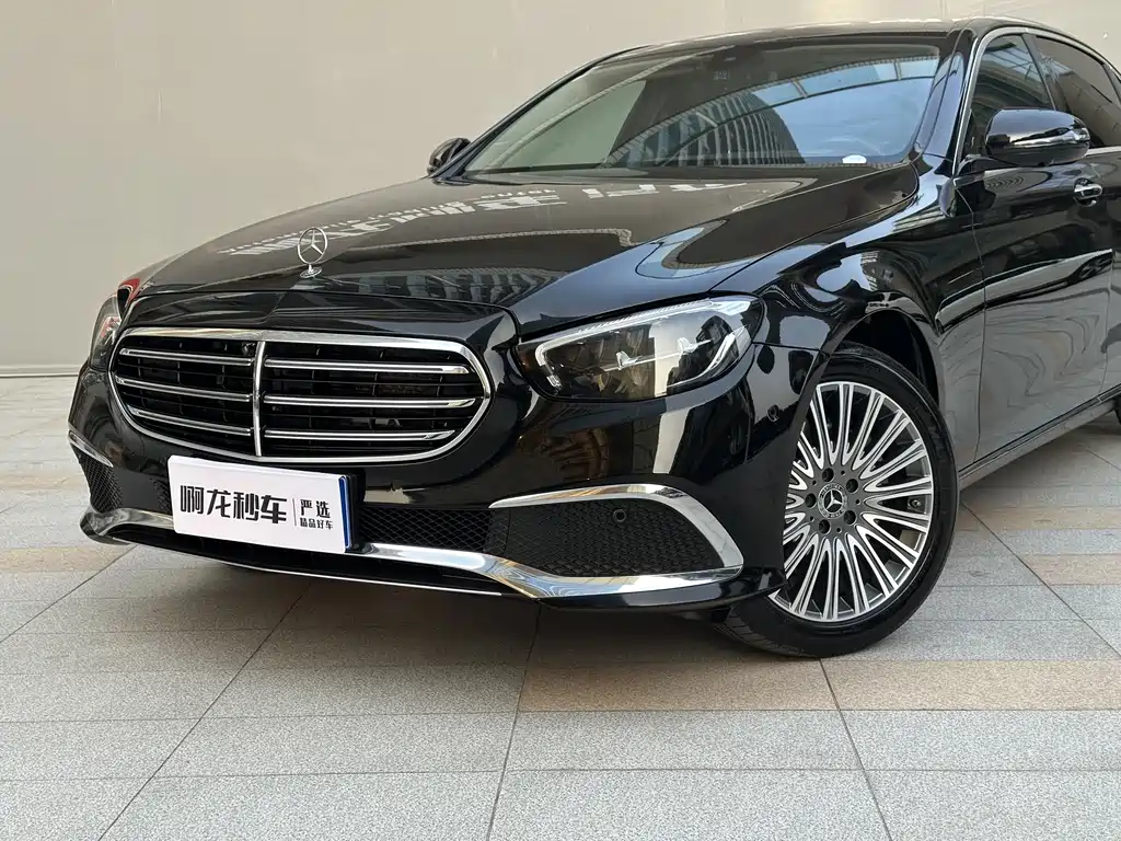 Mercedes-Benz E-Class 2023 — фото 18