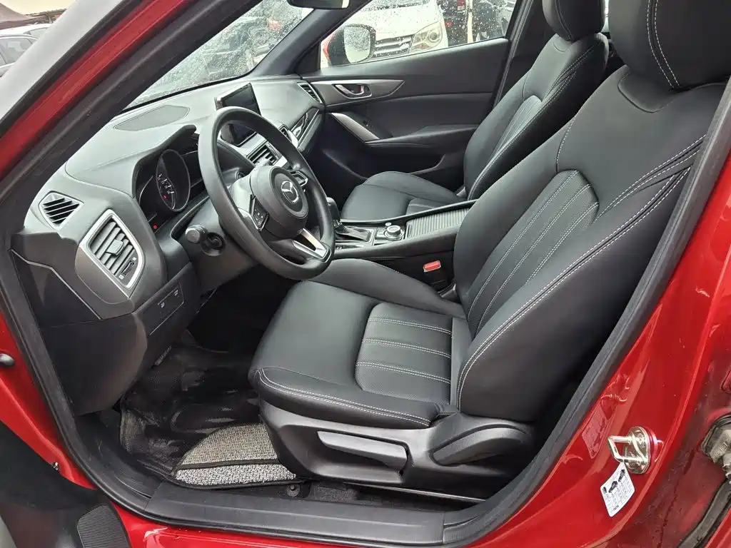 Mazda 3 Axela 2016 — фото 13