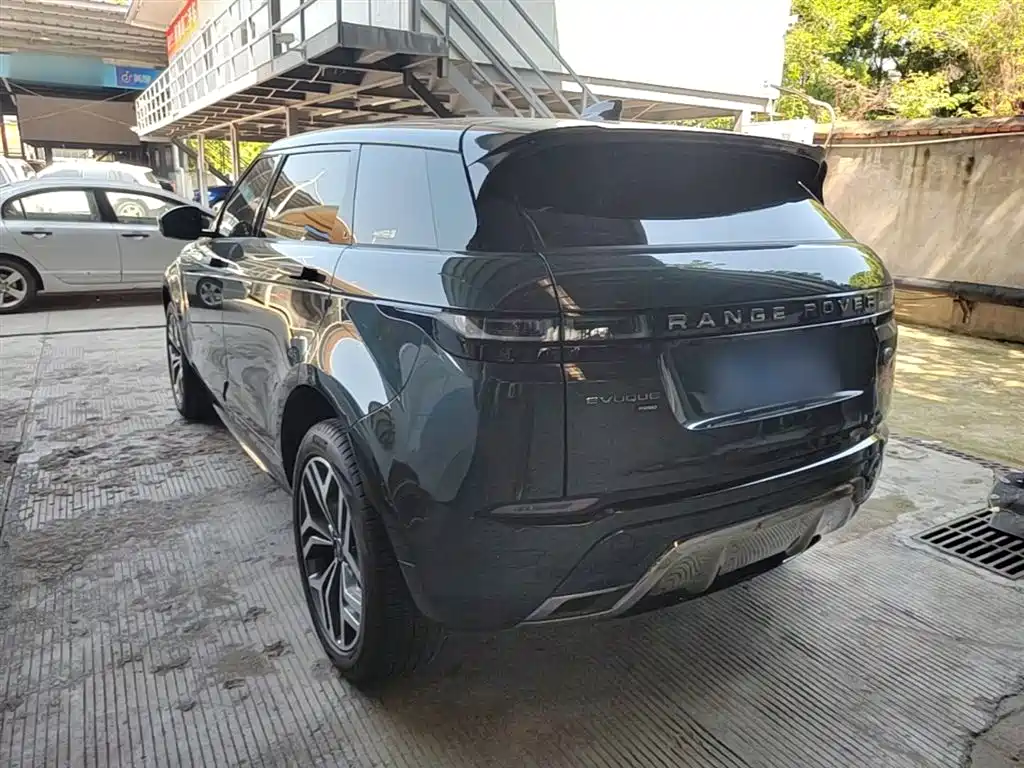 Land Rover Evoque 2022 — фото 5
