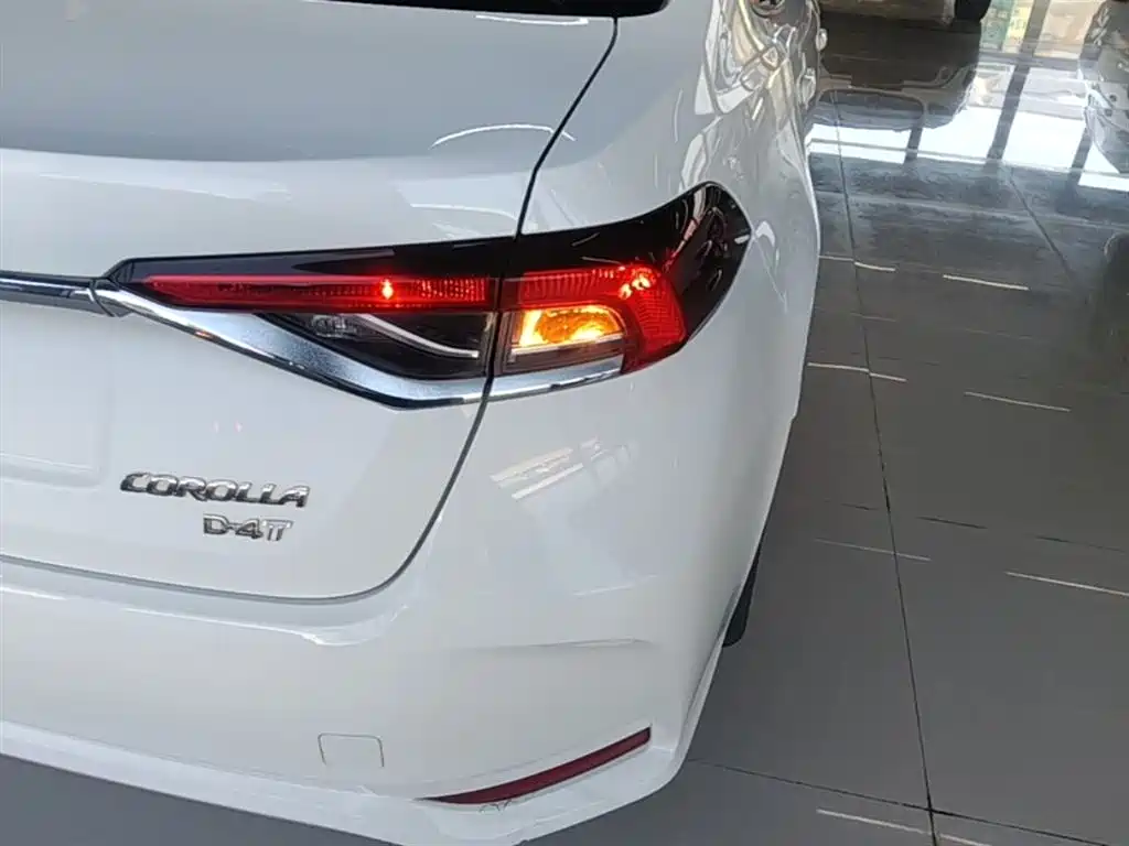 Toyota Corolla 2020 — фото 8