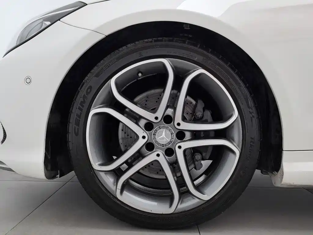 Mercedes-Benz E-Class 2015 — фото 17