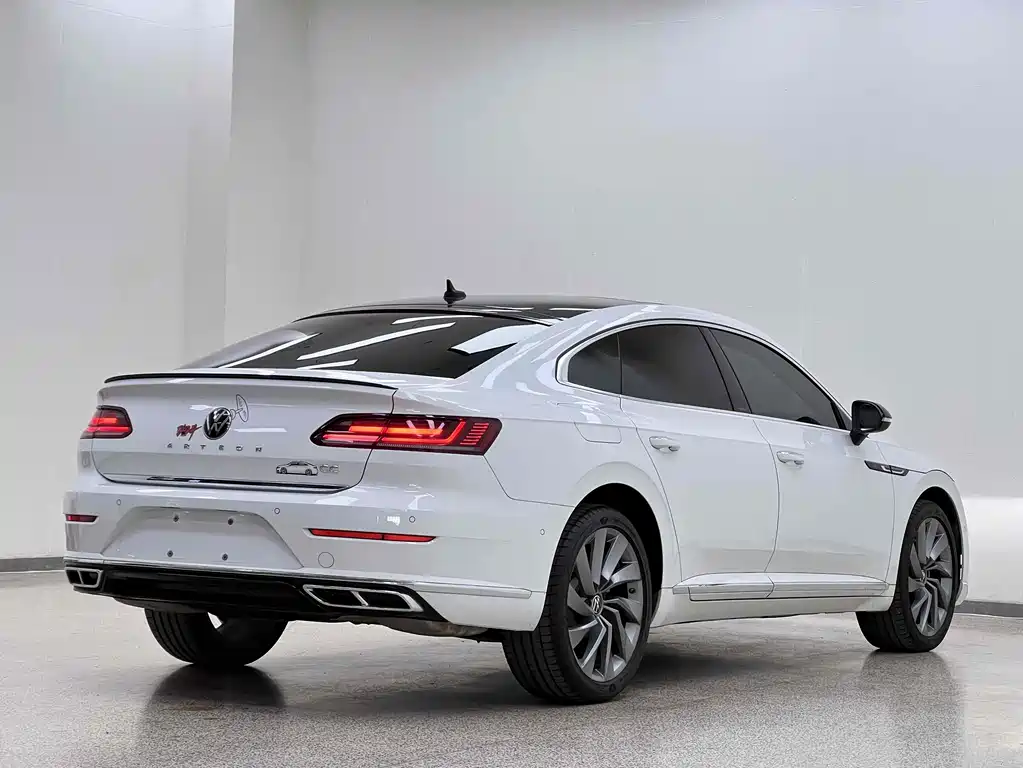 Volkswagen CC 2021 — фото 24