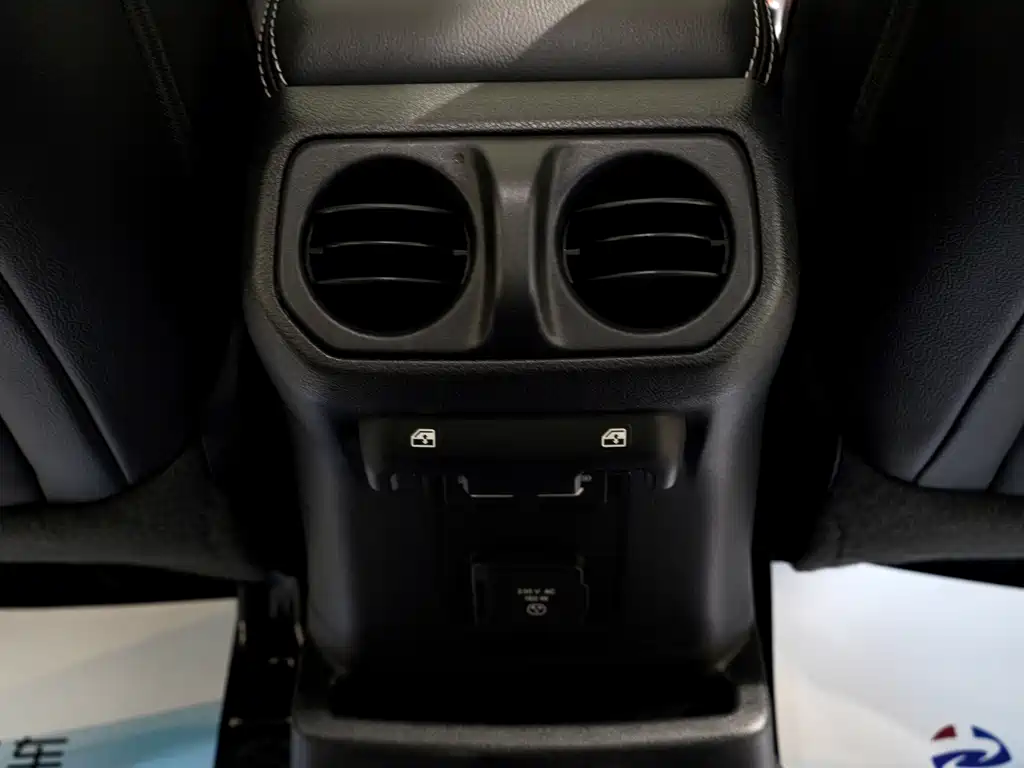 Jeep Wrangler 2021 — фото 16