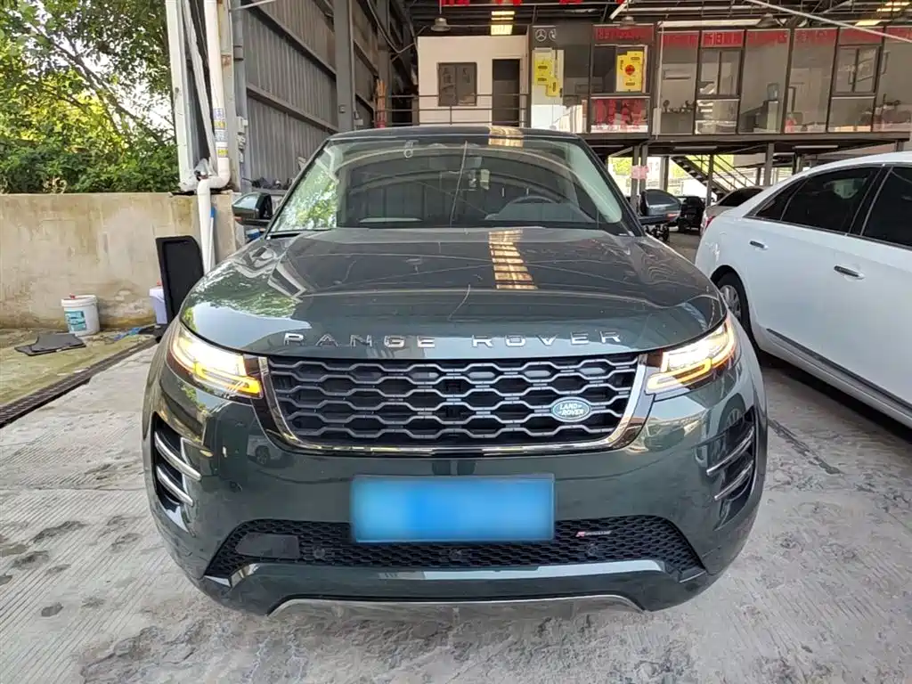 Land Rover Evoque 2022 — фото 3