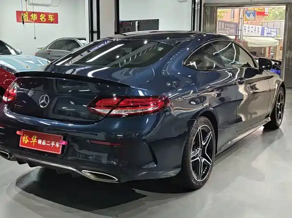 Mercedes-Benz C-Class 2021