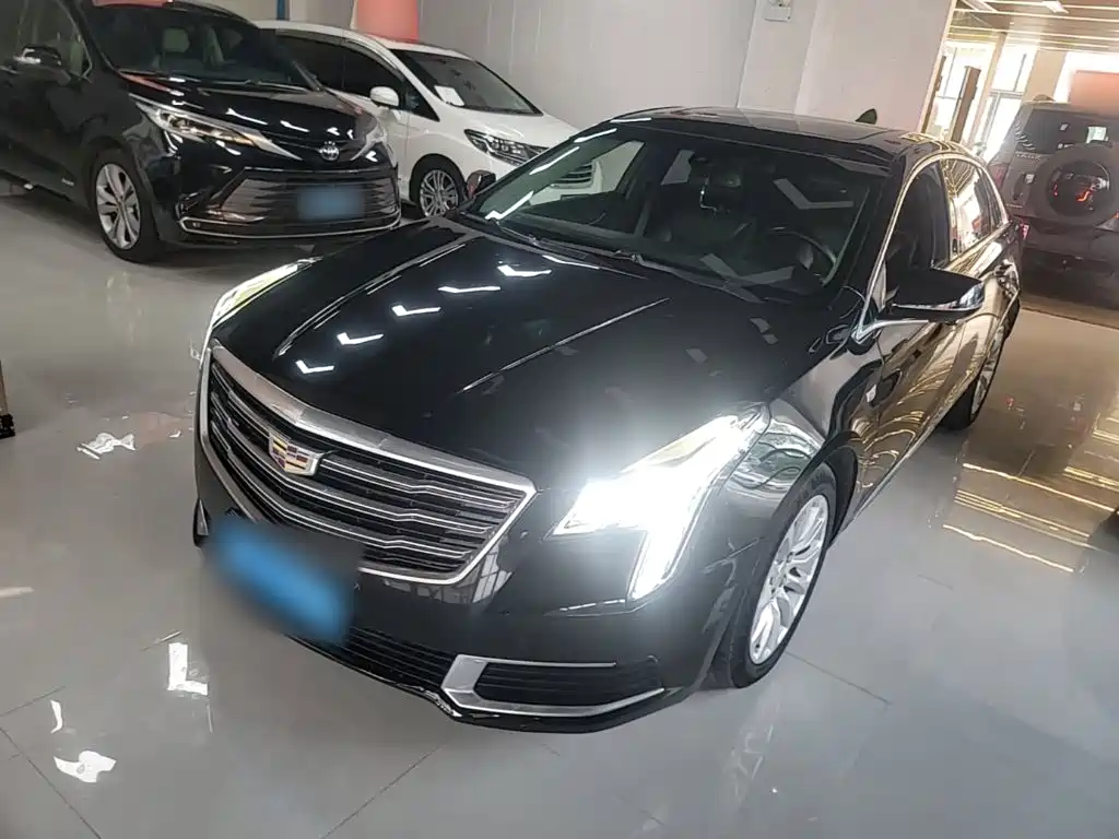 Cadillac XTS 2019 — фото 1