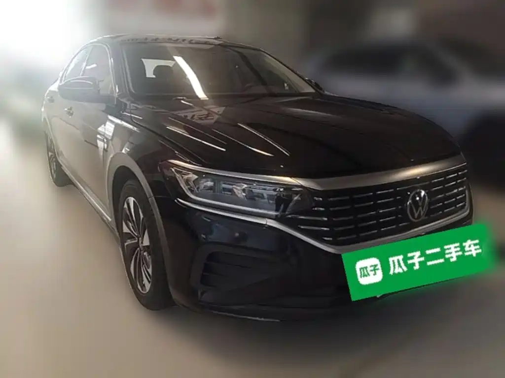 Volkswagen Passat 2025