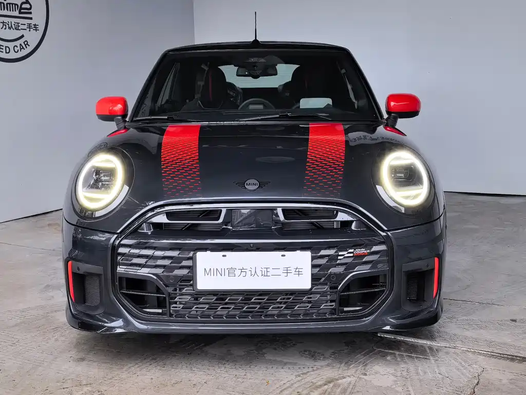 MINI JCW 2026 — фото 2