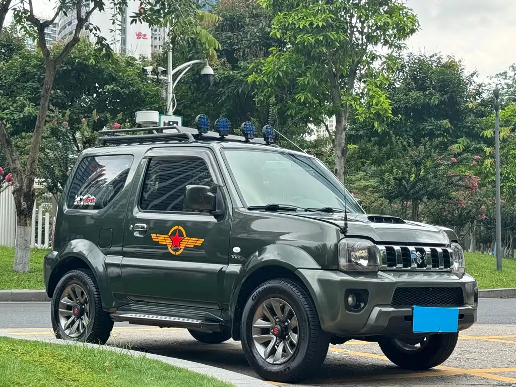 Suzuki Jimny 2018 — фото 3