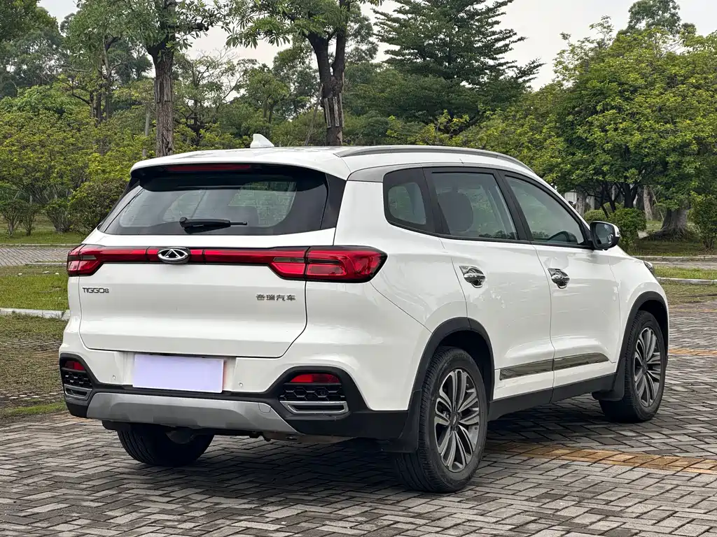 Chery Tiggo 8 2018 — фото 11