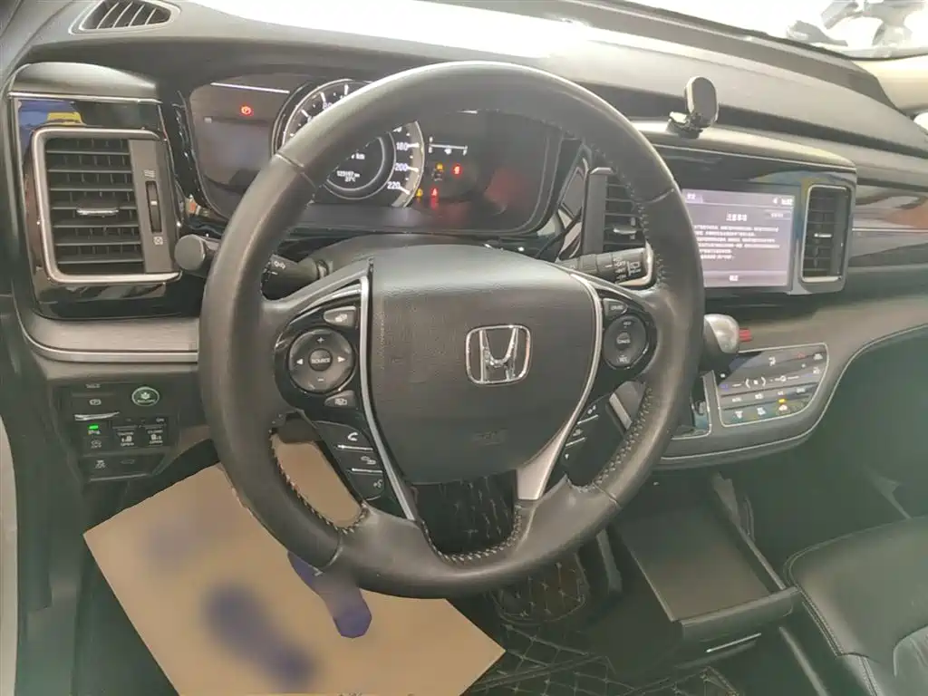 Honda Elysion 2019 — фото 11