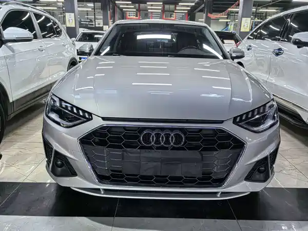 Audi A4L 2021