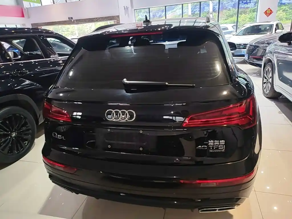 Audi Q5L 2024 — фото 6