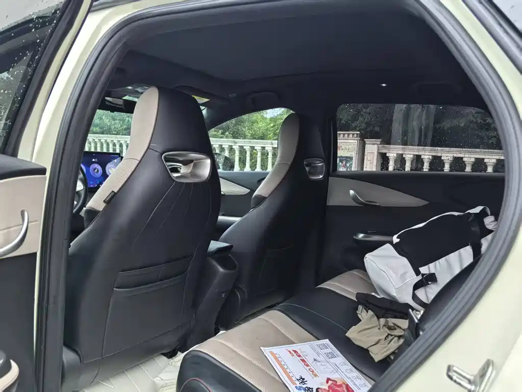 BYD Dolphin 2023