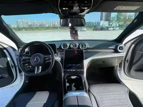 Mercedes-Benz C-Class 2022