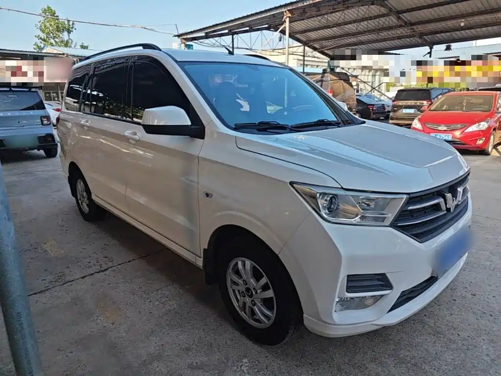Wuling Hongguang 2019 — фото 4