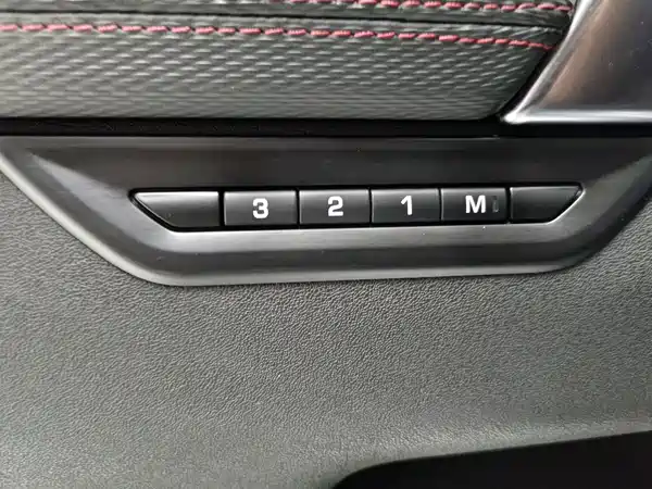 Land Rover Discovery Sport 2020