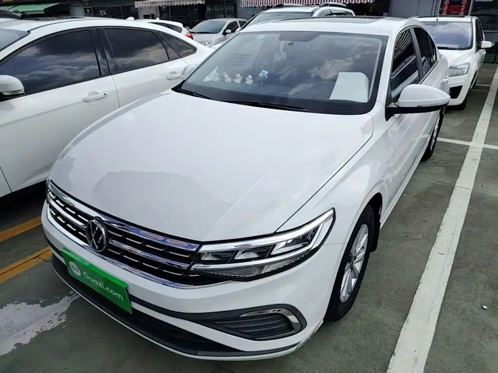 Volkswagen Bora 2023