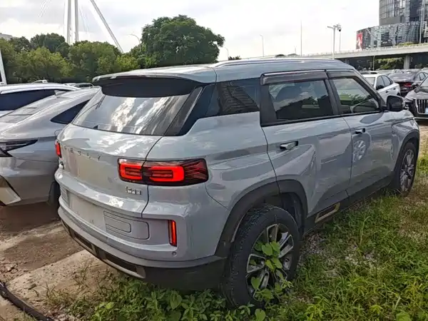 Geely ICON 2020
