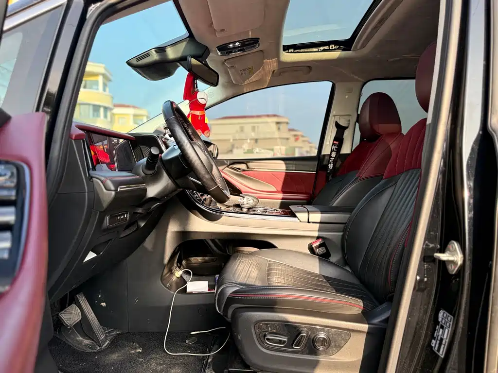 GAC Motor Trumpchi E9 2024 — фото 11