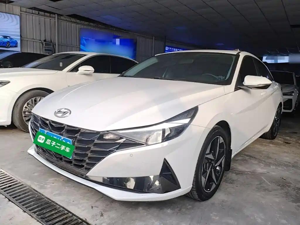 Hyundai Elantra 2021