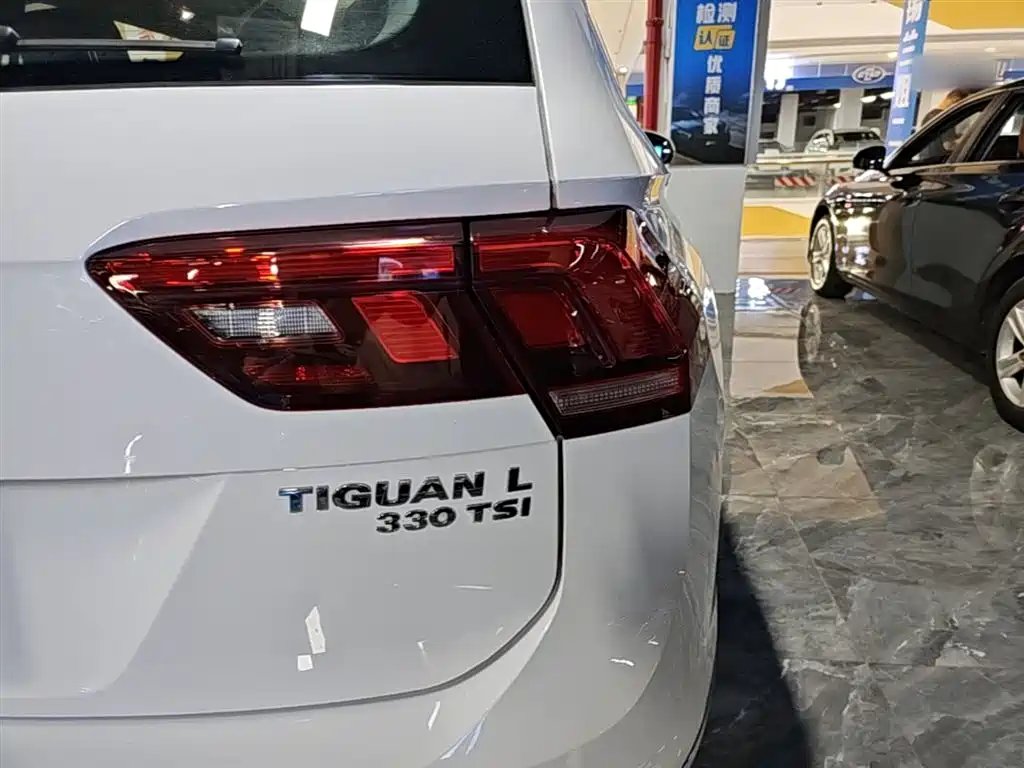 Volkswagen Tiguan L 2019 — фото 8