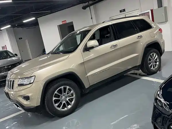 Jeep Grand Cherokee 2015