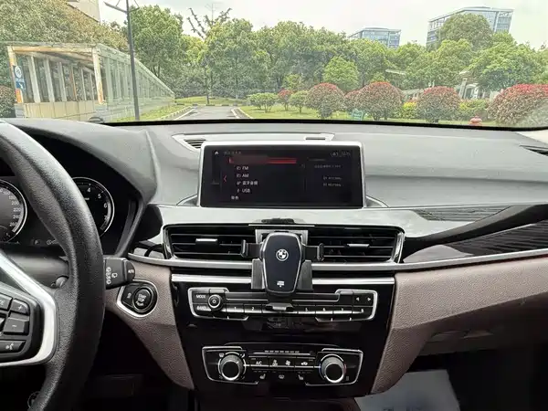 BMW X1 2020