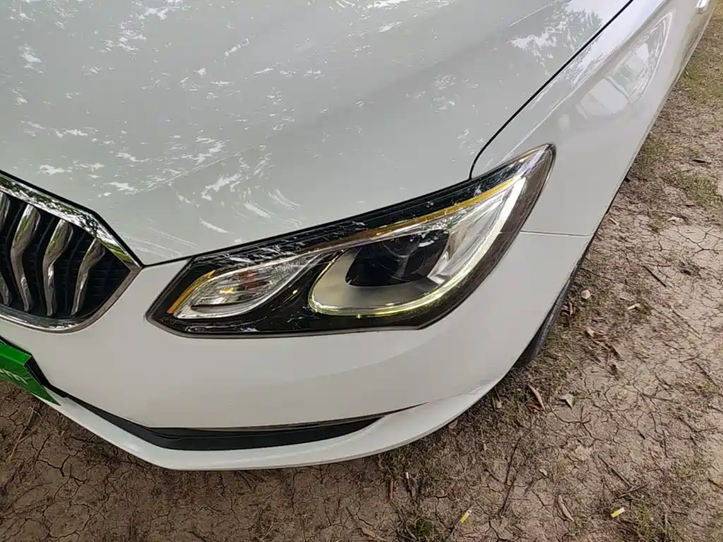 Buick Excelle 2015 — фото 24
