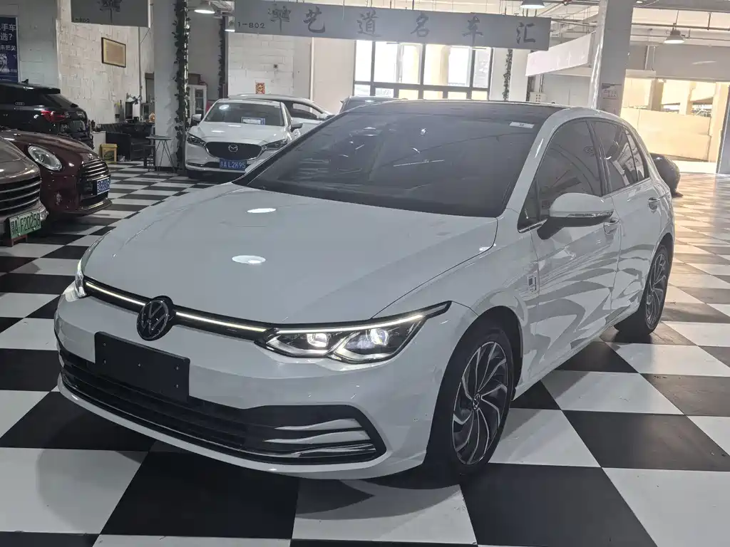 Volkswagen Golf 2022
