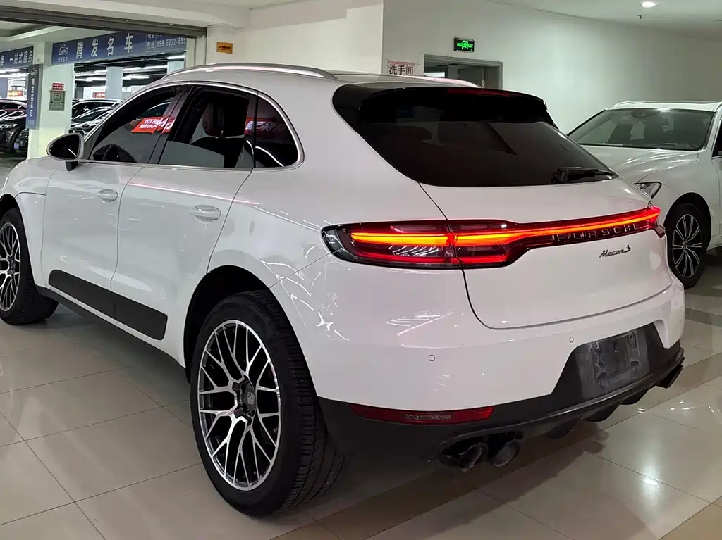 Porsche Macan 2019 — фото 9