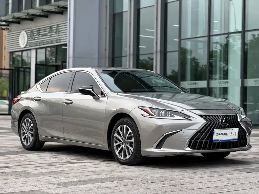 Lexus ES 2022 — фото 3