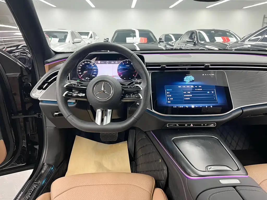 Mercedes-Benz E-Class 2025 — фото 18