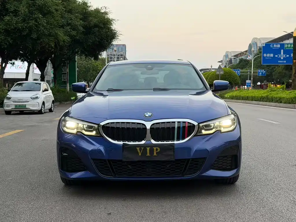 BMW 3 Series 2019 — фото 2