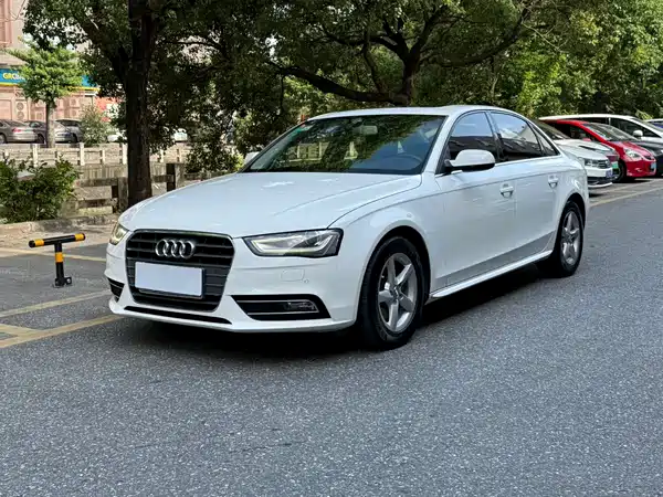 Audi A4L 2014