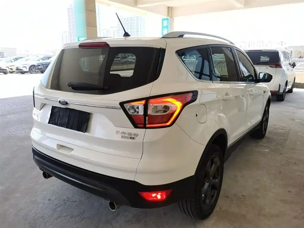 Ford Kuga 2019 — фото 7