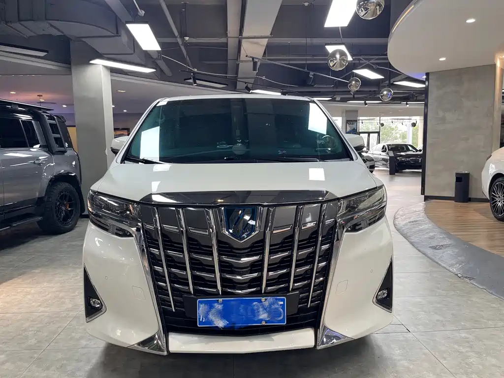 Toyota Alphard 2022 — фото 2
