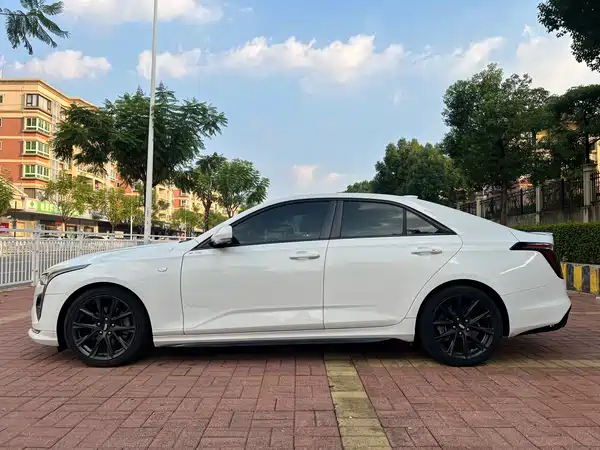 Cadillac CT4 2020