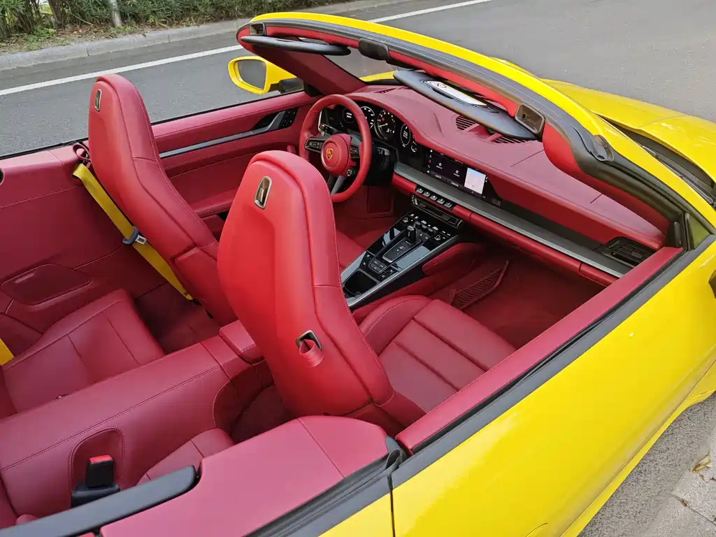Porsche 911 2023 — фото 23
