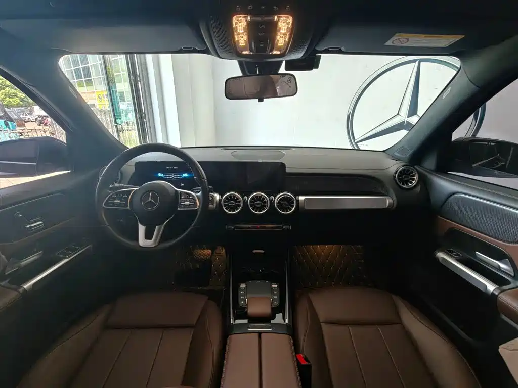 Mercedes-Benz GLB 2023 — фото 10