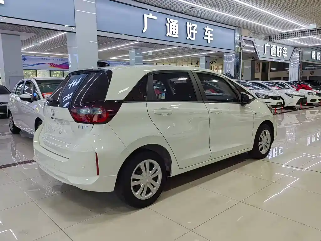 Honda Fit 2023 — фото 8